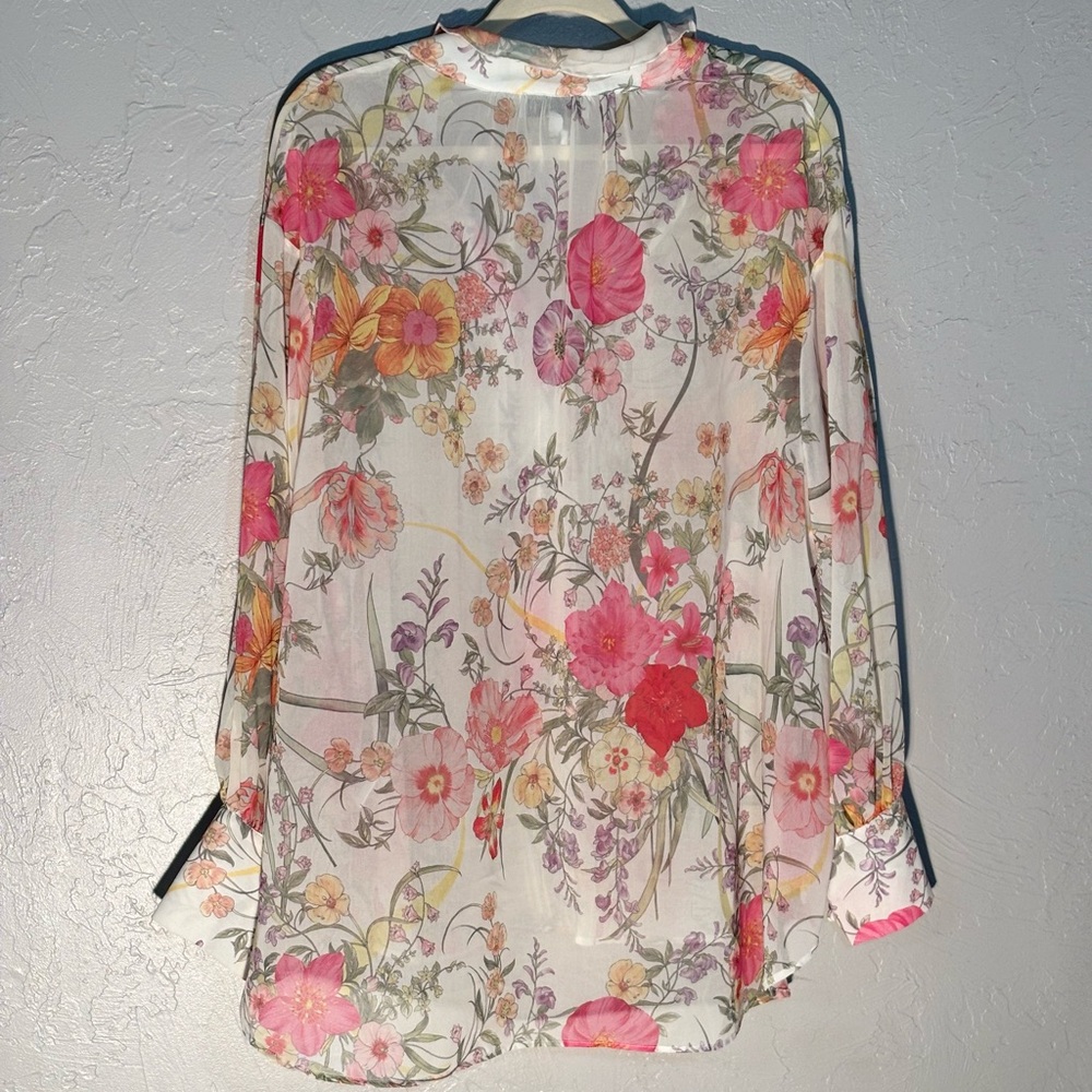 Gibson Latimer Pink and Orange Graphic Blouse - Picture 2 of 4